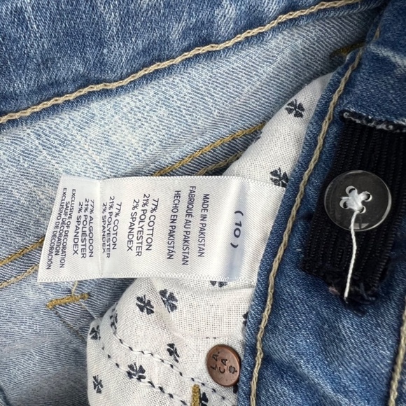 Girl's Lucky Brand Cuffed Raw Hem 2.5" Denim Riley Shorts in Light Wash … - Picture 7 of 8